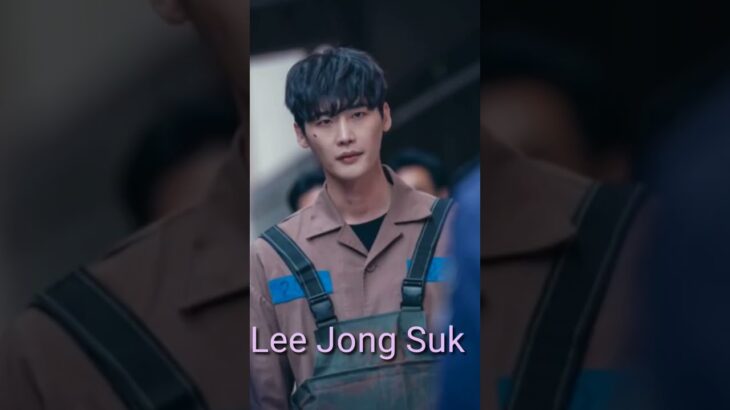 Lee Jong Suk 32y, actors in Big Mouth (Changho)
