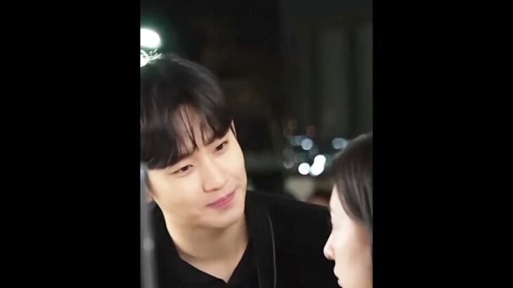 The way Kimsoohyun looks at Kimjiwon 👀 キム・ジウォン キム・スヒョン 涙の女王 ชนีแห किम जी 김수현 김지원 눈물의 여왕 queenoftears