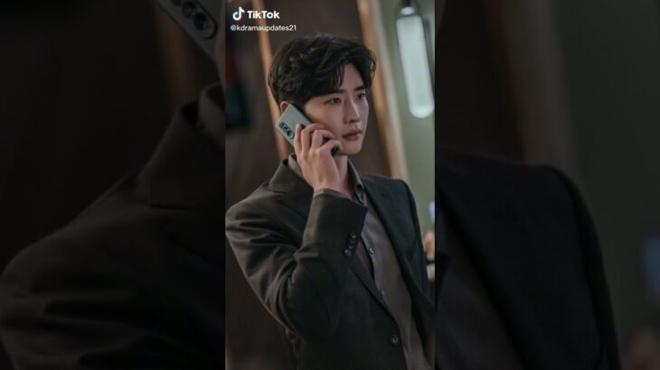 He’s officially back!🔥 Lee Jong Suk’s  first still cuts for MBC Upcoming drama Big Mouth #YoonA