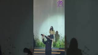 IU sings congratulatory song at Lee Jong Suk’s brother wedding