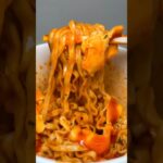 carbo buldak ramen with sriracha sauce #asmr #koreanfood