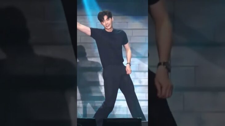 Lee Jong suk hindi song dance video #btsarmyforever #kdramamixhindisongs #kdramainhindisongs #kdrama