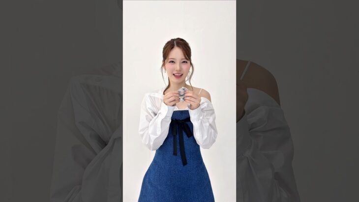 “からまるイヤフォン”解いて踊れる？ˀ̣ˀ̣‪(ᯅ̈ ).｡oஇ‬ #AYAKA #NiziU #ニジュー #니쥬 #WithU #LOVELINE_JP #NiziU_LOVELINE_JP